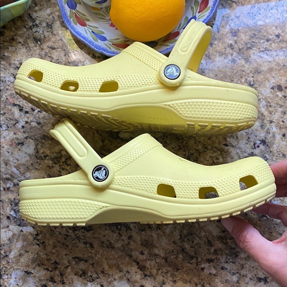 Lemon Yellow Crocs in clean condition, Women’s size 8, Men’s - 6. Wear on soles. - Picture 4 of 6